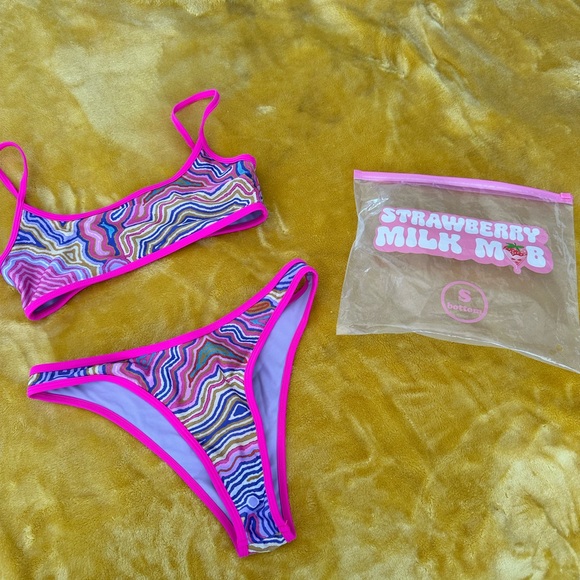 STRAWBERRY MILK MOB Banana Land Bikini Set - Picture 4 of 4